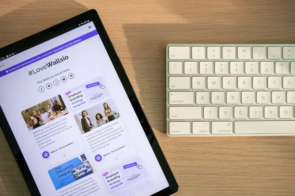 Cómo cambiar la distribución del teclado en iPadOS y Android para que coincida con las teclas